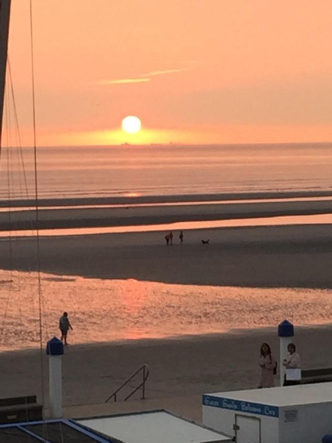 Cap'tain Kipper , vue mer, 2 chambres , garage fermé , Wimereux Esterno foto